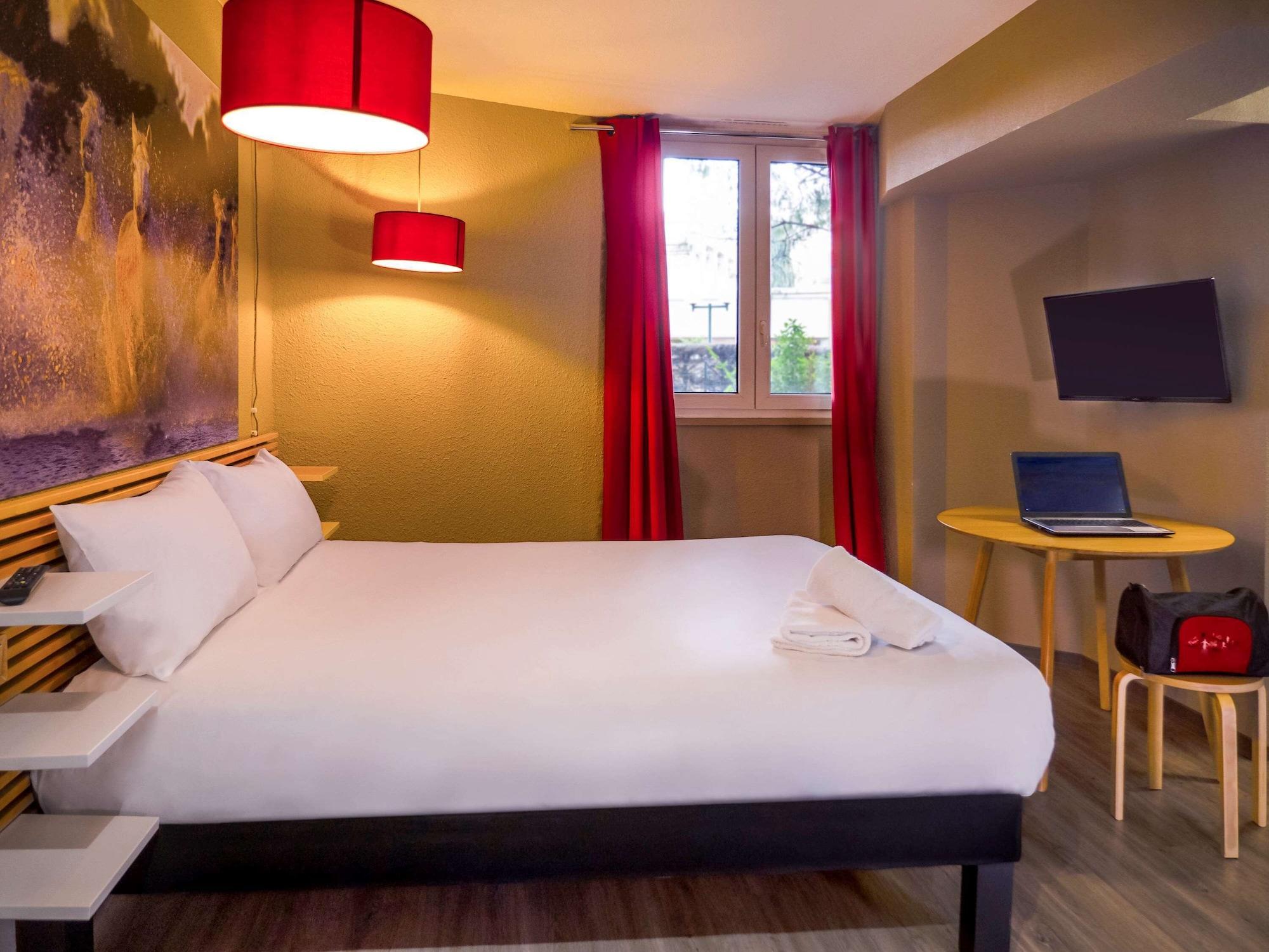 Ibis Arles Hotel Exterior photo