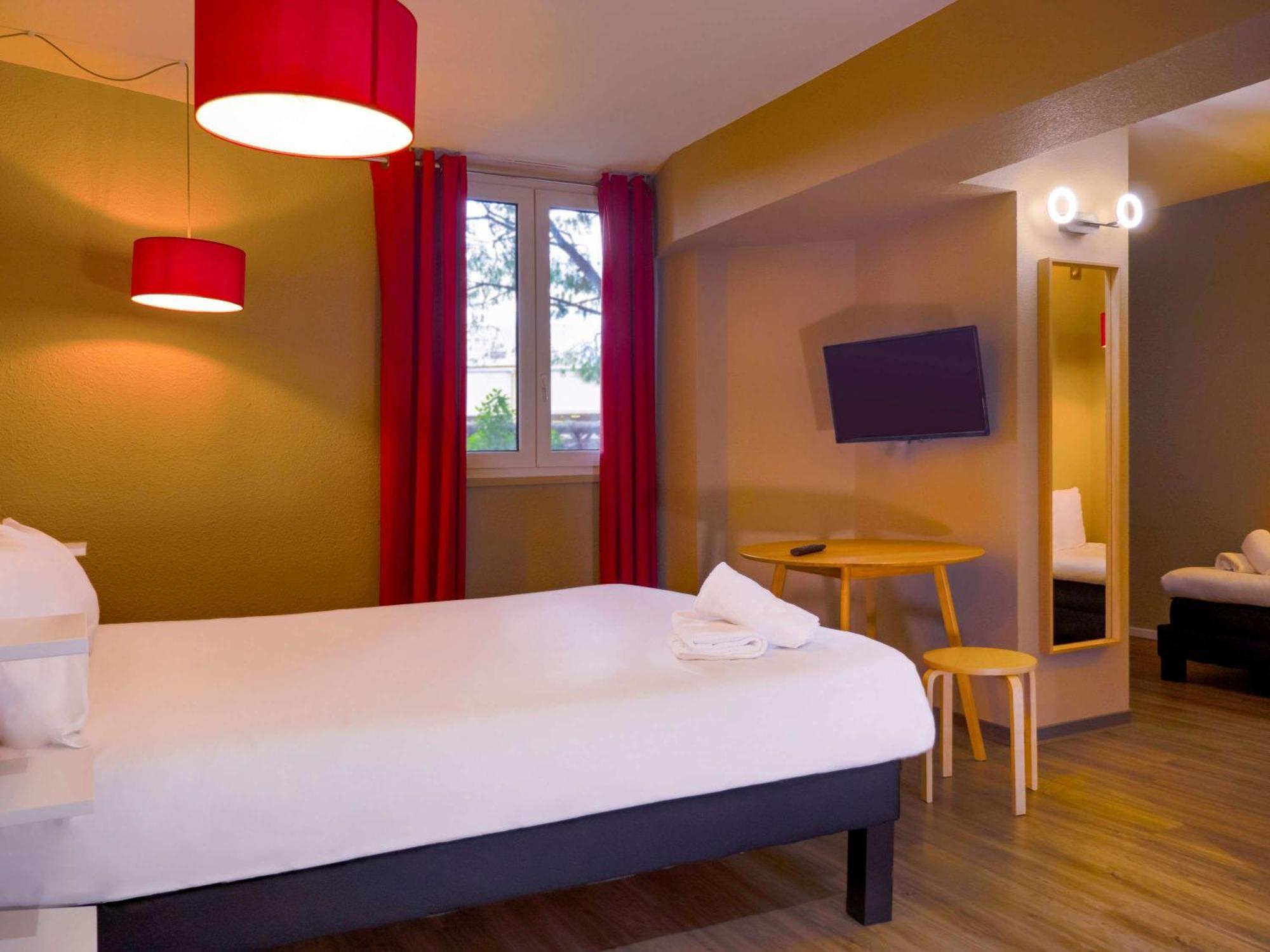 Ibis Arles Hotel Exterior photo