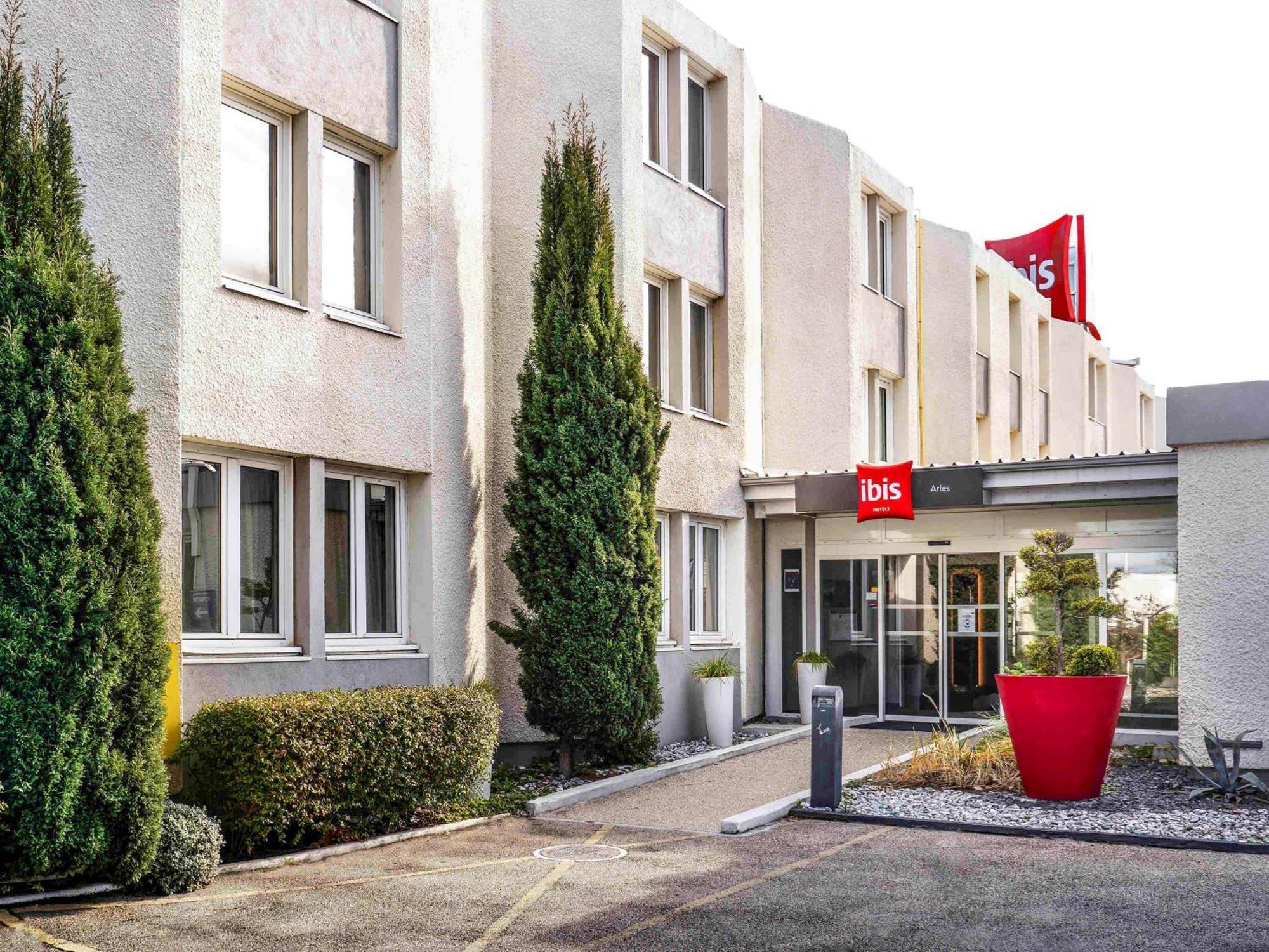 Ibis Arles Hotel Exterior photo